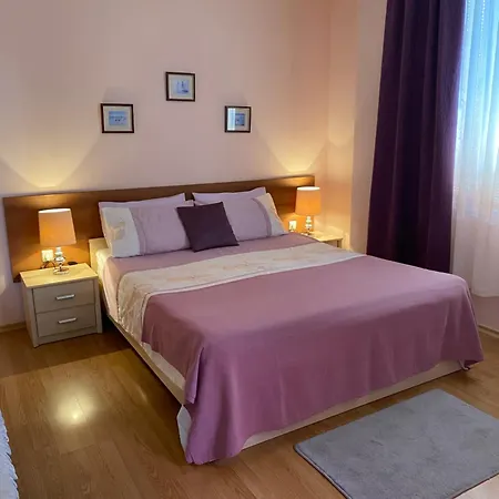 Apartment Siana 1 *