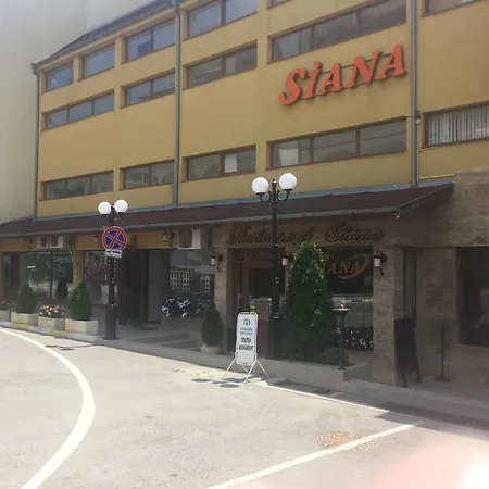 Siana 1 *